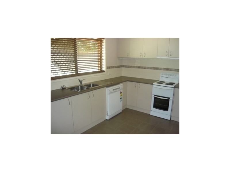 12 Renwick Court, Lavington NSW 2641