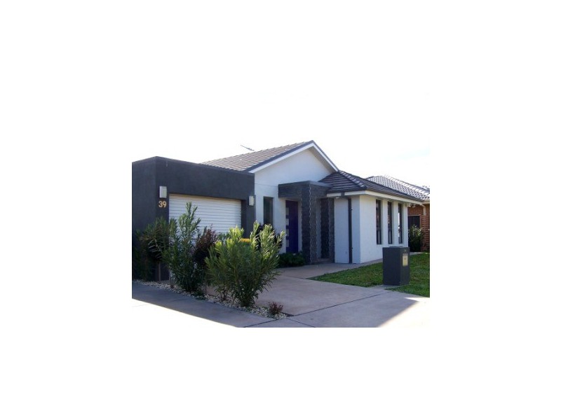39  Kurrajong Crescent, West Albury NSW 2640