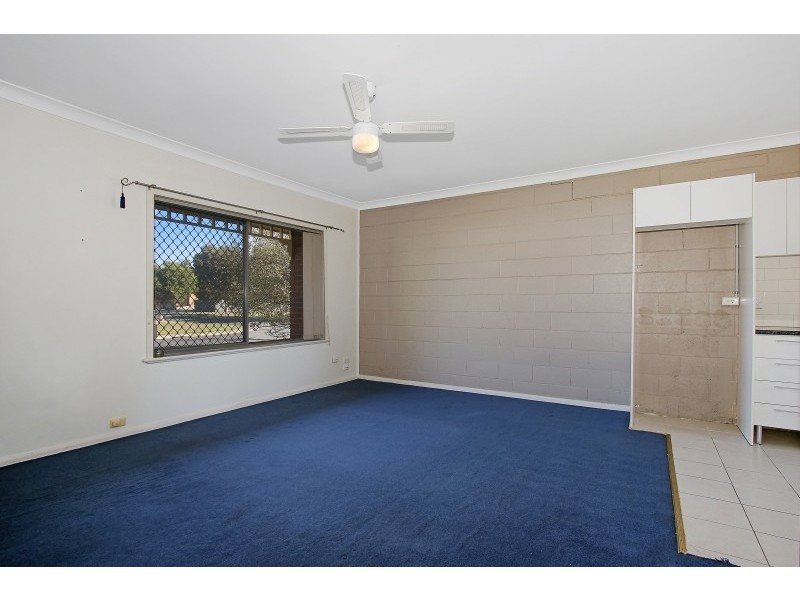 2/328 Eden Street, Lavington NSW 2641