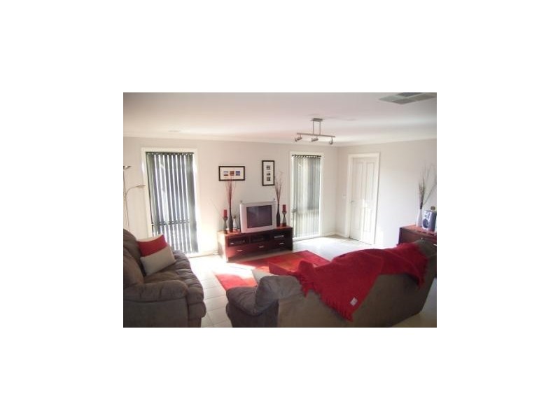 12 Dillagar Place, Springdale Heights NSW 2641