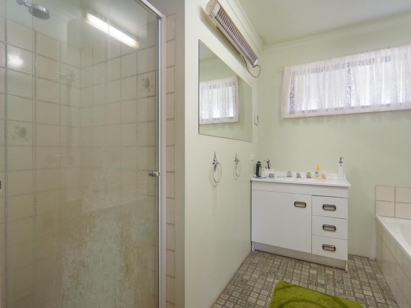 62 Pearce Street, Howlong NSW 2643