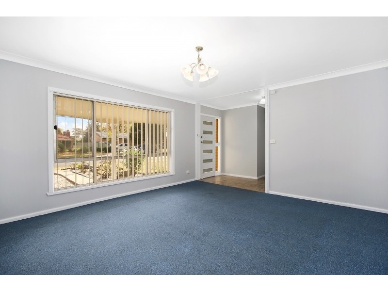466 Kemp Street, Lavington NSW 2641