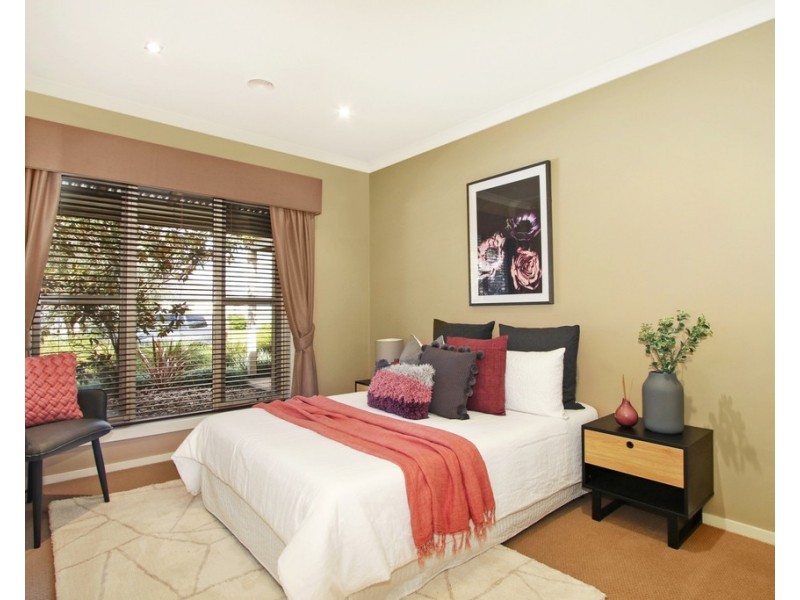 4 Black Springs Circuit, Glenroy NSW 2640