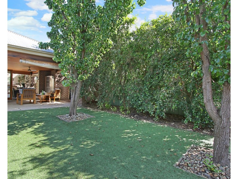 4 Black Springs Circuit, Glenroy NSW 2640