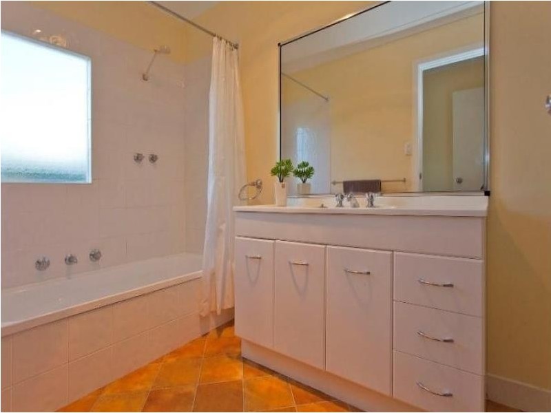 450 Reid Avenue, Lavington NSW 2641