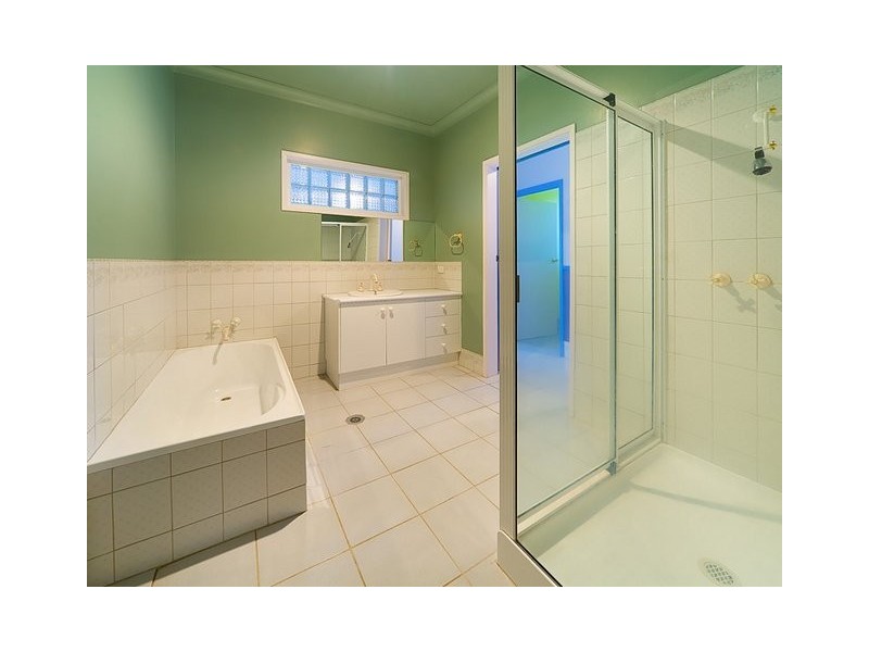 326 Mount Street, East Albury NSW 2640