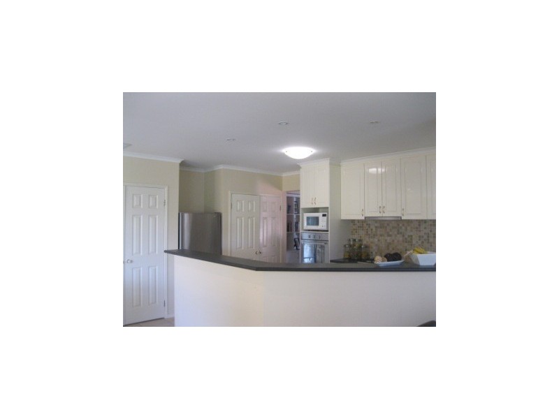 155 Newton Court, Thurgoona NSW 2640