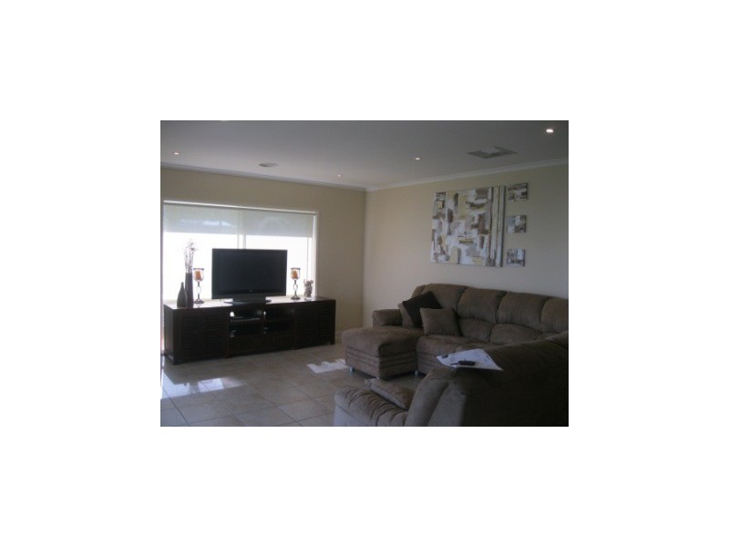 155 Newton Court, Thurgoona NSW 2640