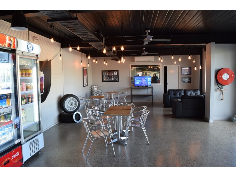 16 Bennu Circuit, Albury NSW 2640