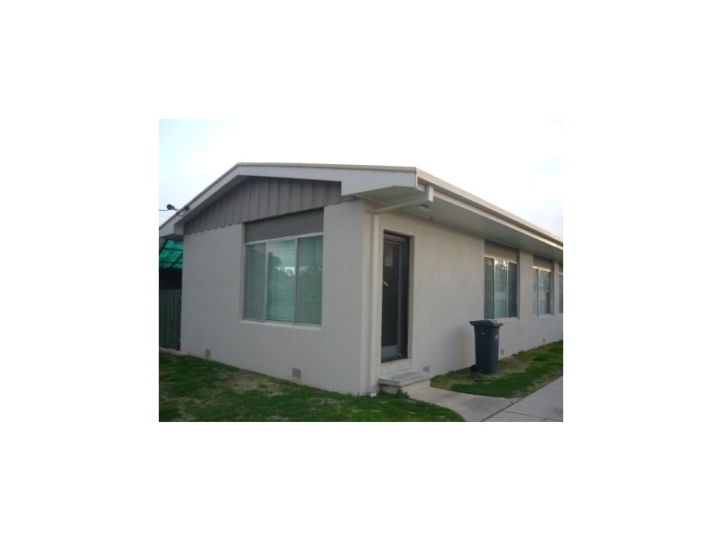 2/189  Plummer Street, South Albury NSW 2640