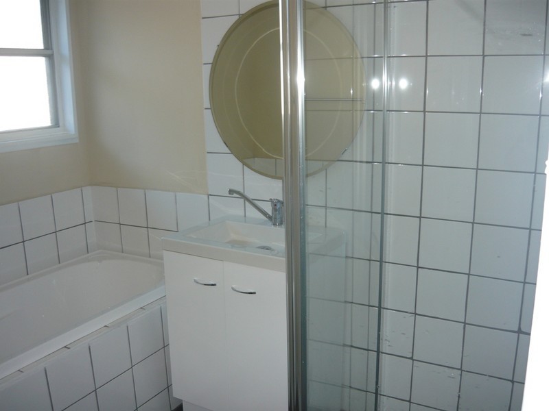 36 Jacaranda Street, West Albury NSW 2640