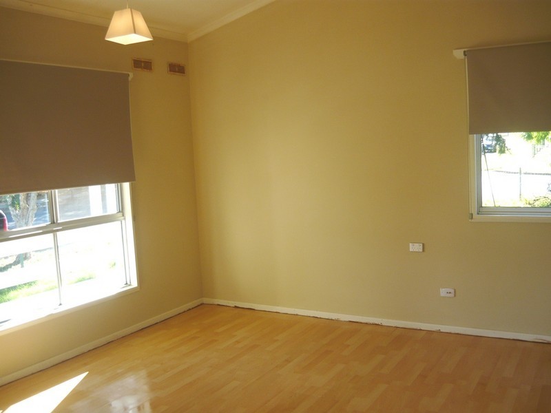 36 Jacaranda Street, West Albury NSW 2640