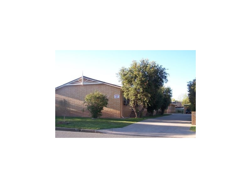 1/418 Douglas Road, Lavington NSW 2641