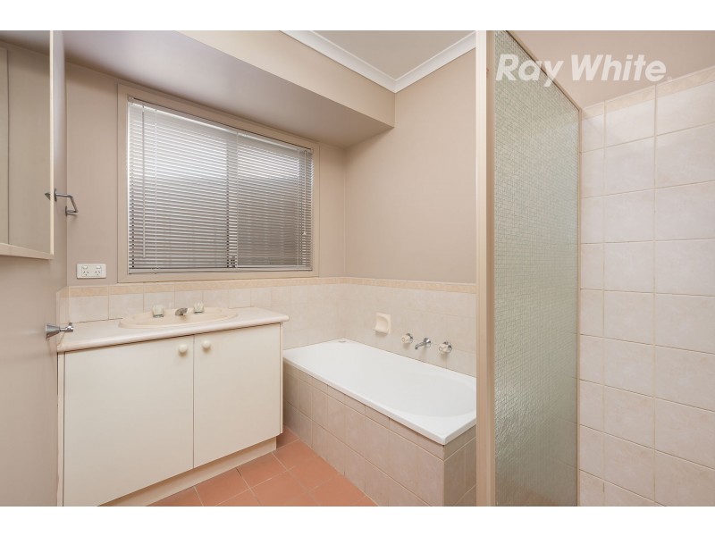 12 Kennedia Street, Thurgoona NSW 2640