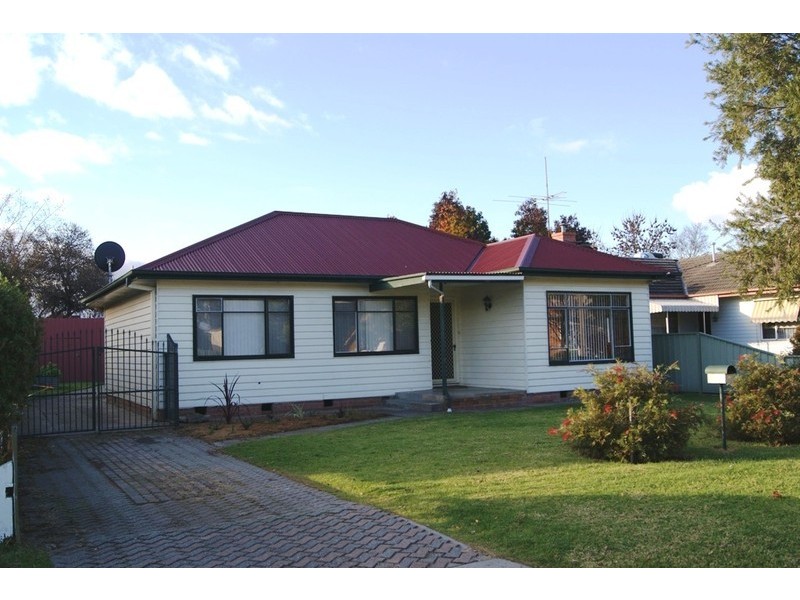 250 Kooba Street, North Albury NSW 2640
