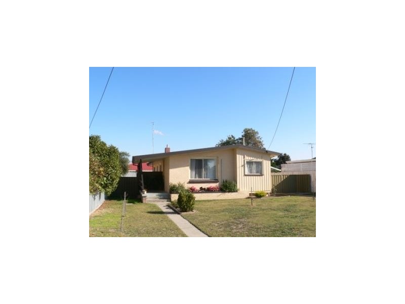 527 Daly Street, Lavington NSW 2641