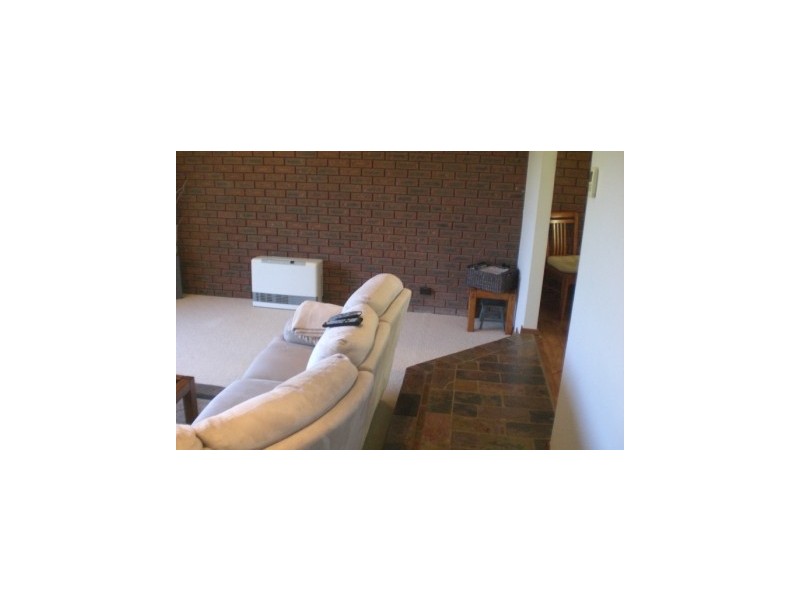 133 Bank Street, Howlong NSW 2643