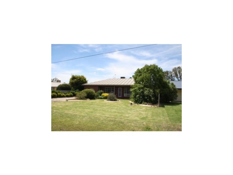 133 Bank Street, Howlong NSW 2643