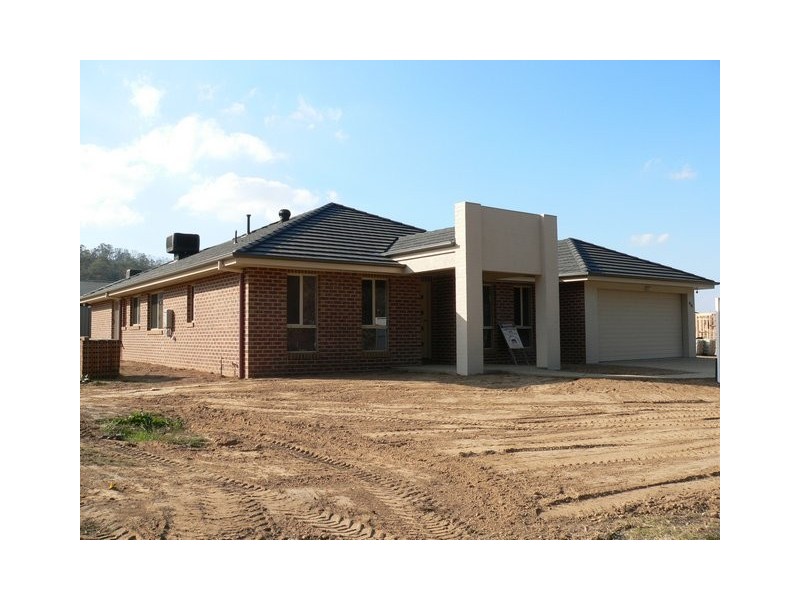 830 Union Road, Lavington NSW 2641