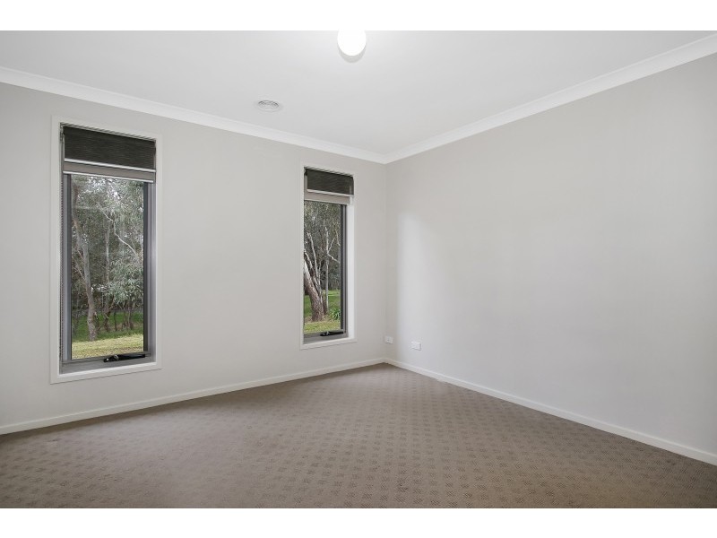 33 Carstens Street, Lavington NSW 2641