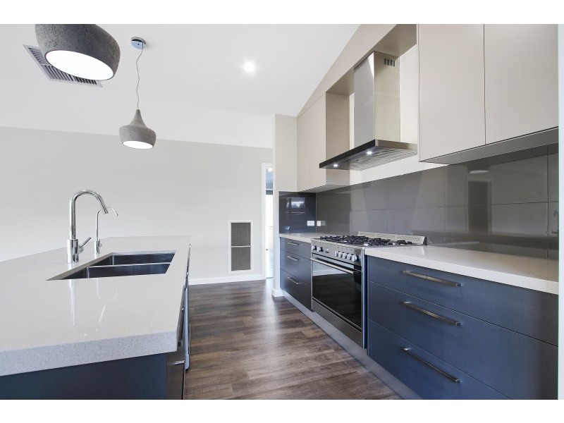 4 Hay Court, Thurgoona NSW 2640