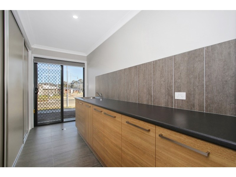 4 Hay Court, Thurgoona NSW 2640