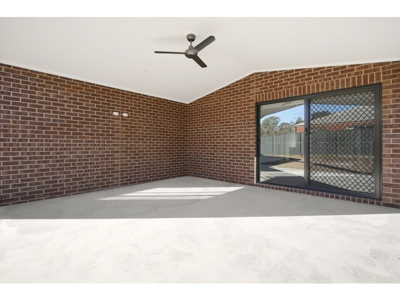 4 Hay Court, Thurgoona NSW 2640