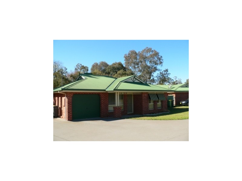 4/495 Rose Street, Lavington NSW 2641