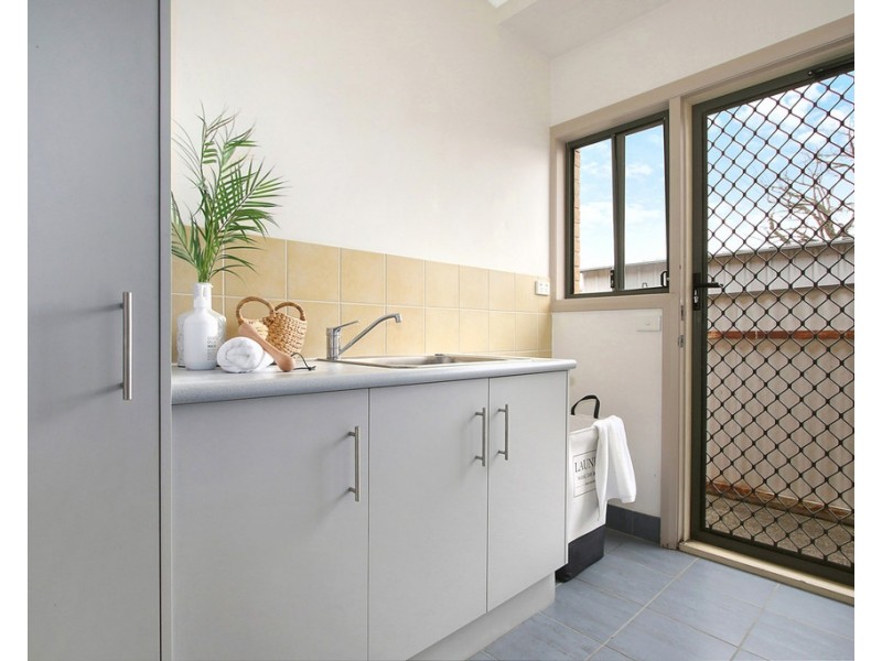 1037 Calimo Street, North Albury NSW 2640