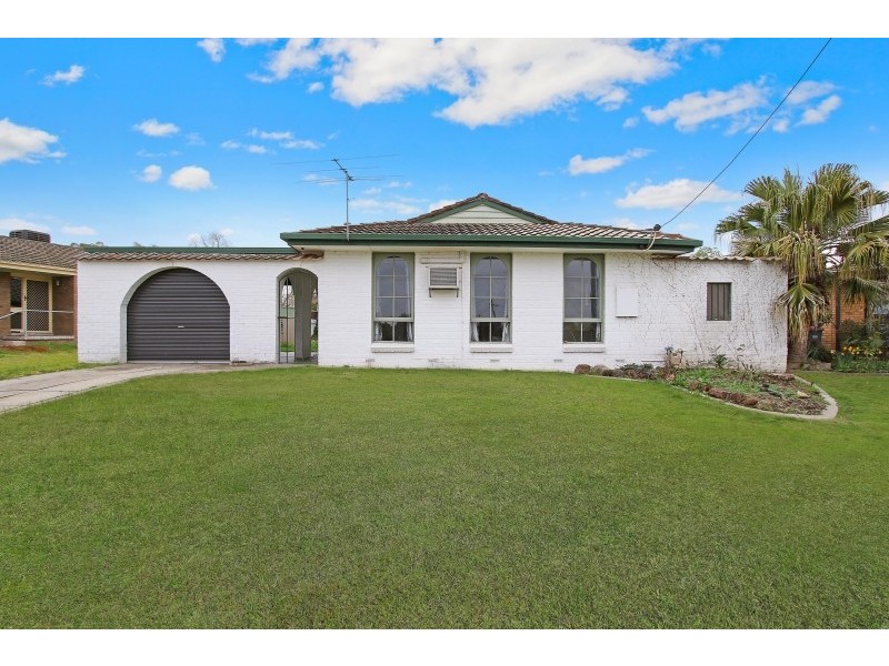 368 Sutherland Street, Lavington NSW 2641