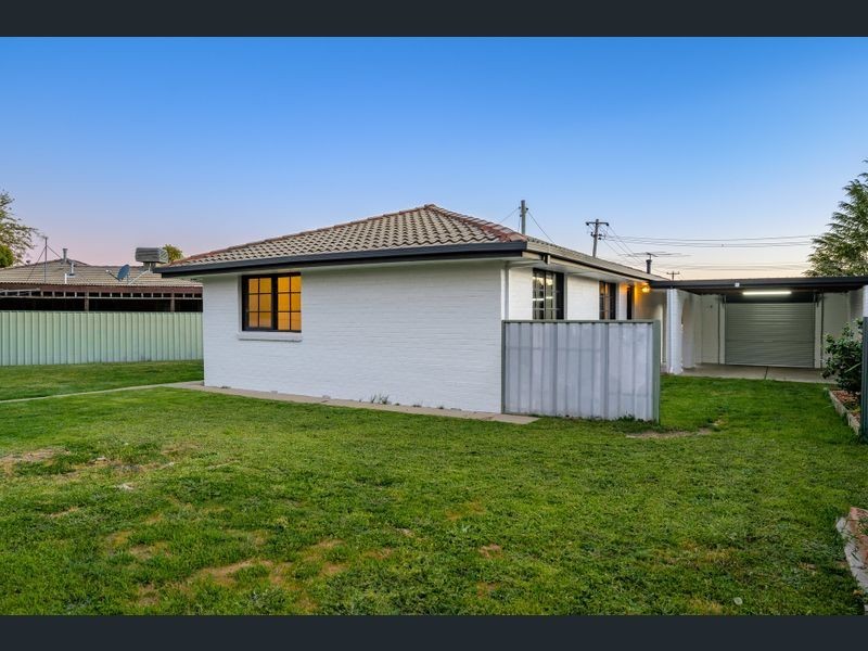 368 Sutherland Street, Lavington NSW 2641
