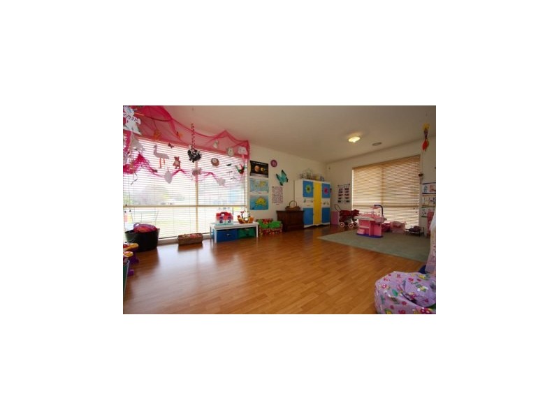 170 Clarke Street, Howlong NSW 2643