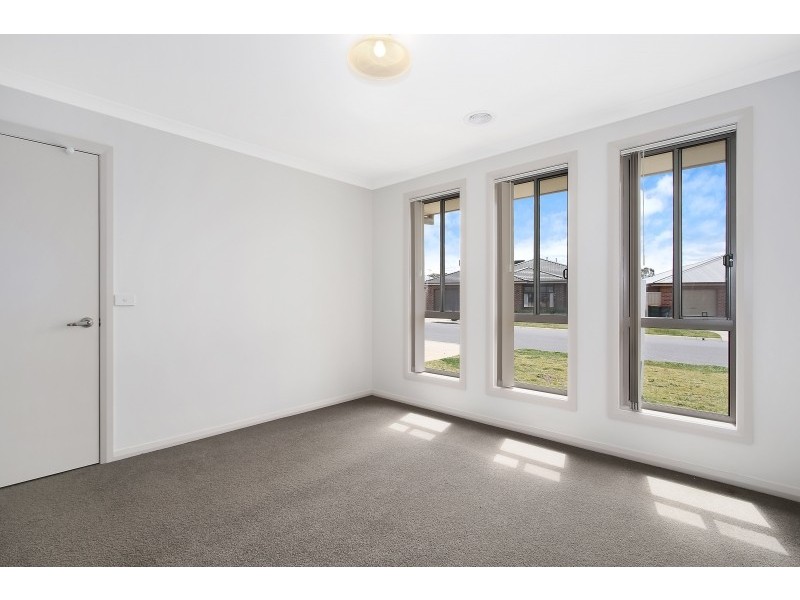 4 Britton Court, Jindera NSW 2642