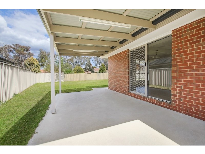 4 Britton Court, Jindera NSW 2642