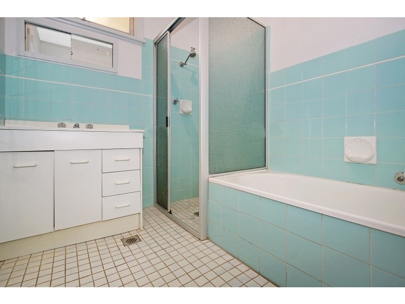 528 Douglas Road, Lavington NSW 2641