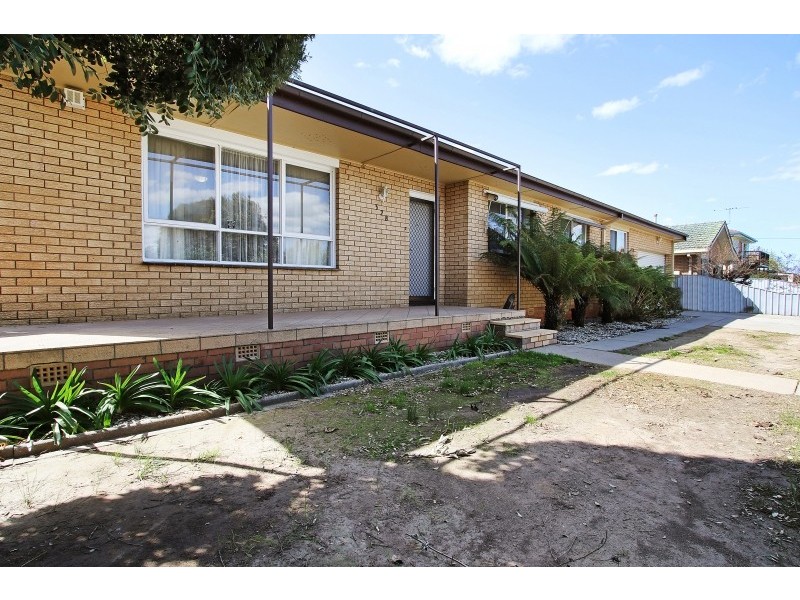 528 Douglas Road, Lavington NSW 2641