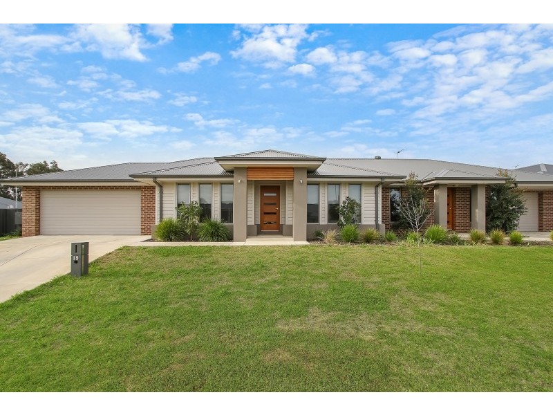 15 Stockyard Way, Thurgoona NSW 2640