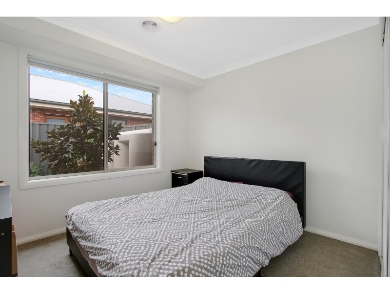 15 Stockyard Way, Thurgoona NSW 2640