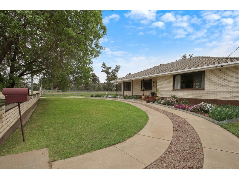 11 Stitt Street, Walla Walla NSW 2659