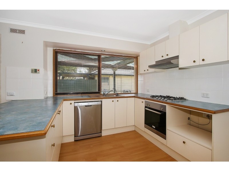 91 St Andrews Circuit, Thurgoona NSW 2640