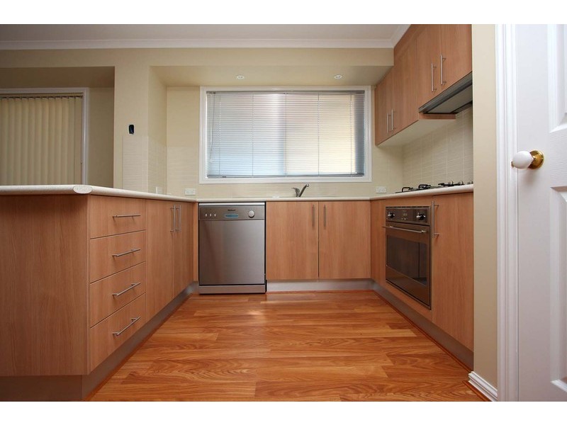 74 Jude Street, Howlong NSW 2643