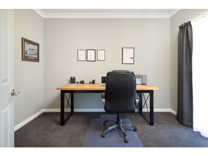 18 Lara Lake Road, Table Top NSW 2640