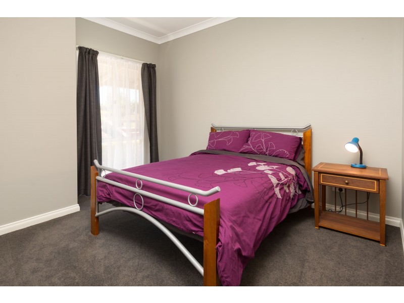 18 Lara Lake Road, Table Top NSW 2640
