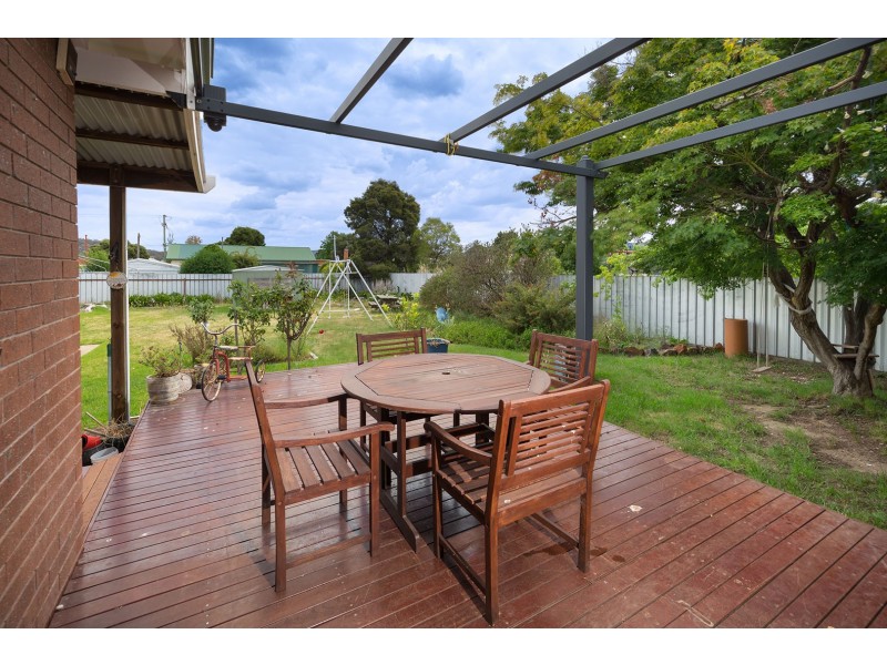 497 Danes Street, Lavington NSW 2641