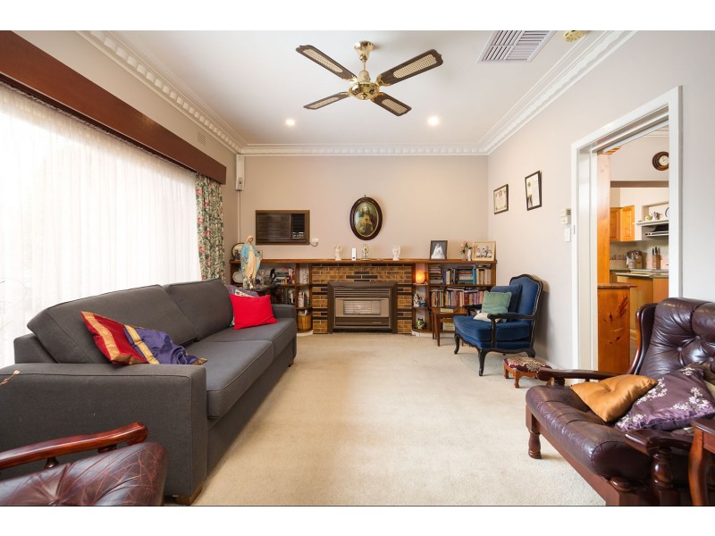 497 Danes Street, Lavington NSW 2641