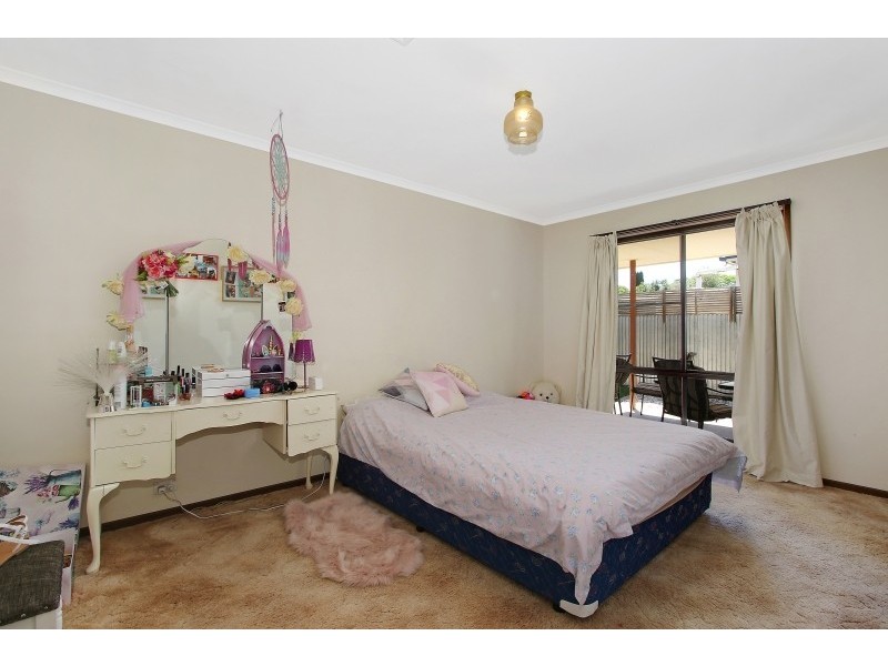 562 Roach Street, Lavington NSW 2641
