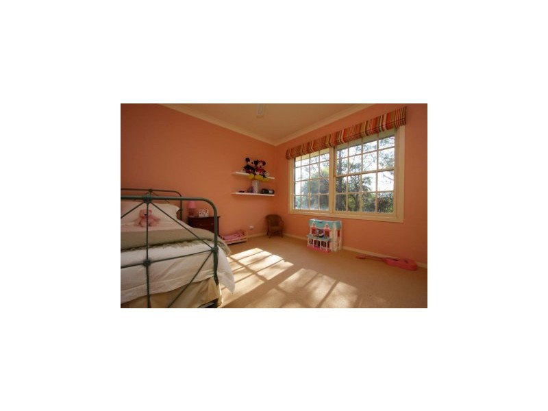 77 Sunset Drive, Albury NSW 2640