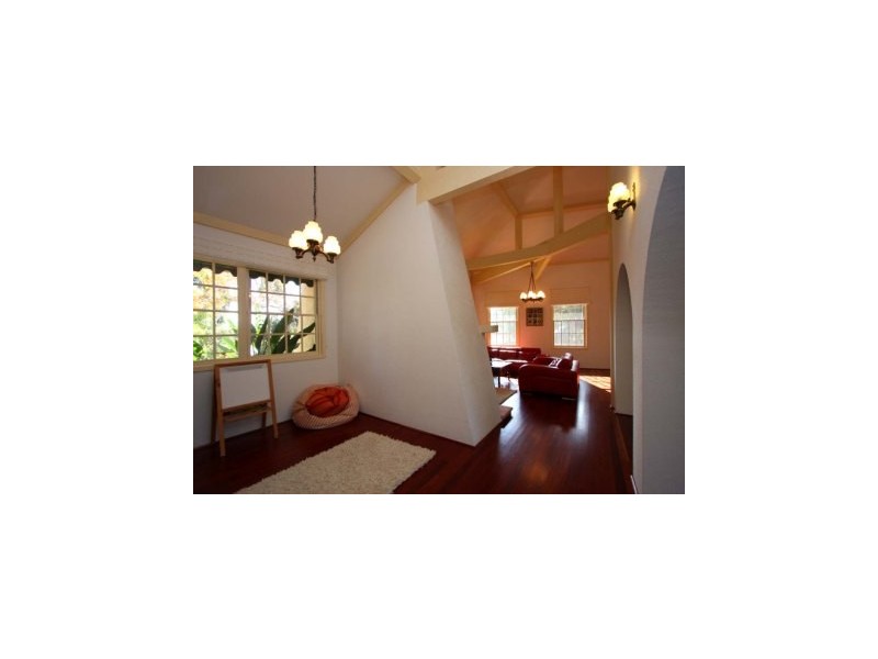 77 Sunset Drive, Albury NSW 2640