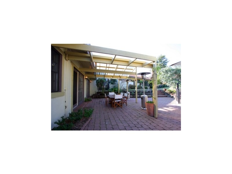 77 Sunset Drive, Albury NSW 2640