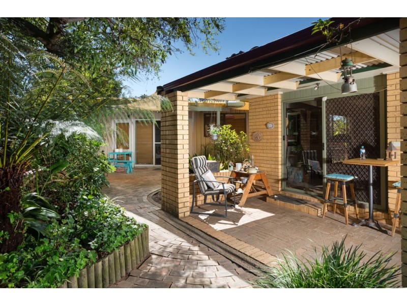 565 Woodbury Court, Lavington NSW 2641
